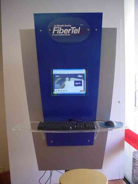 TOTEM DE FRENTE